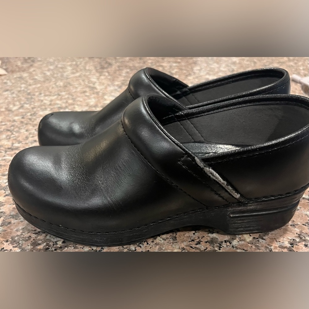 Dansko XP 2.0 Professional Black Box Clog Size 7.5/8 Now Slip Resistance